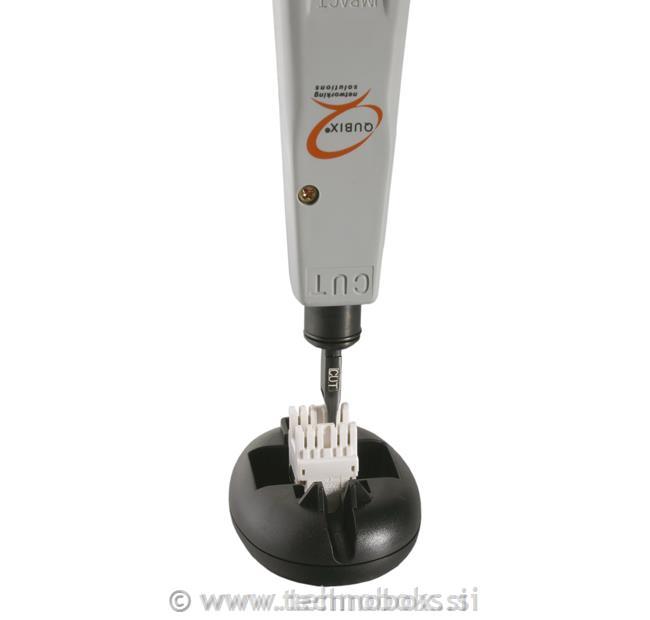 Orodje udarno za priključke tipa 110