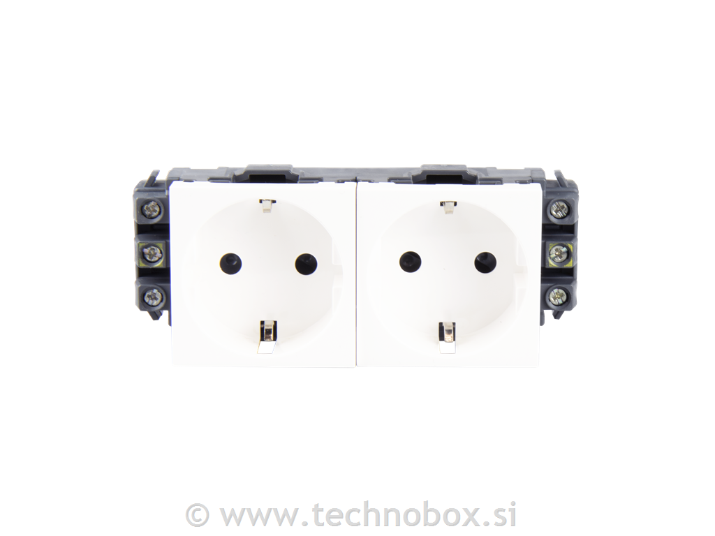 Vtičnica za kanal LEGRAND 4M 2x220/16A