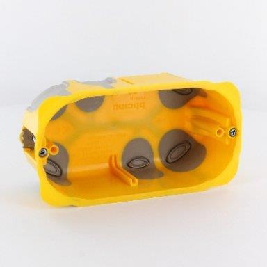 Doza zrakotesna 4M 132,5X71X52mm PB504N