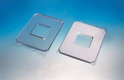 Ščitnik za pod stikalo beli