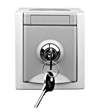 Vtičnica šuko z ključavnico EV211002