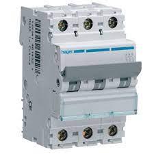 Varovalka avt. HAGER C 32A 3P MC332A