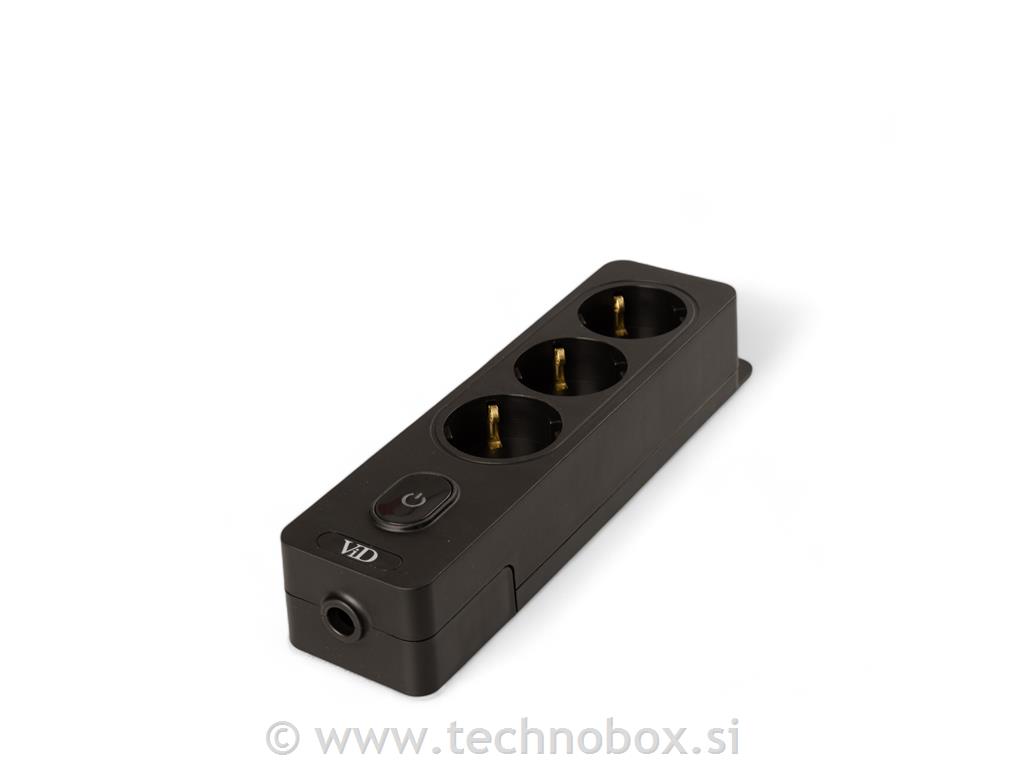 Podaljšek 4/1,5m črn z stikalom