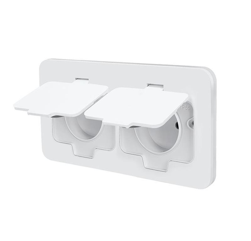 Vtičnica 4M 2x220V mat bela IP55